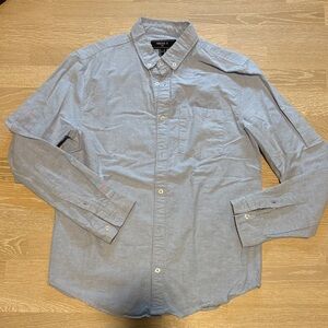 Forever 21 Light Gray Casual Button-Down Shirt
